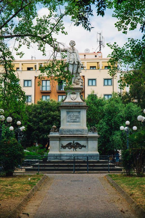 Astrea Hotel Caserta Luaran gambar